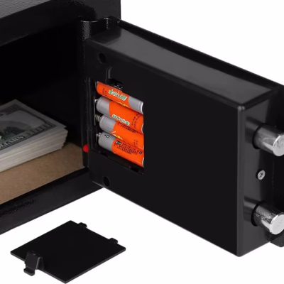 4 AA batteries